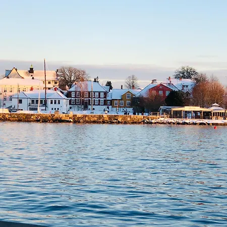 Tollgaarden Gjestegaard 3* Larvik