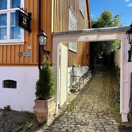 Bed & Breakfast Tollgaarden Gjestegaard 3*