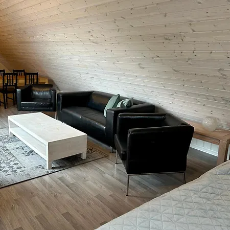 Bed & Breakfast Tollgaarden Gjestegaard