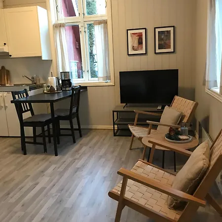 Tollgaarden Gjestegaard Bed & Breakfast 3*