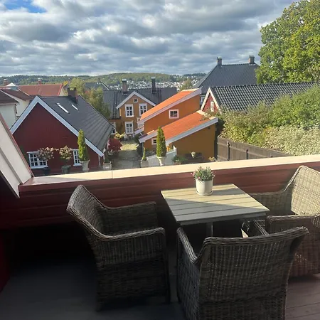 Tollgaarden Gjestegaard Bed & Breakfast Larvik