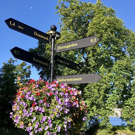 Bed and Breakfast Tollgaarden Gjestegaard