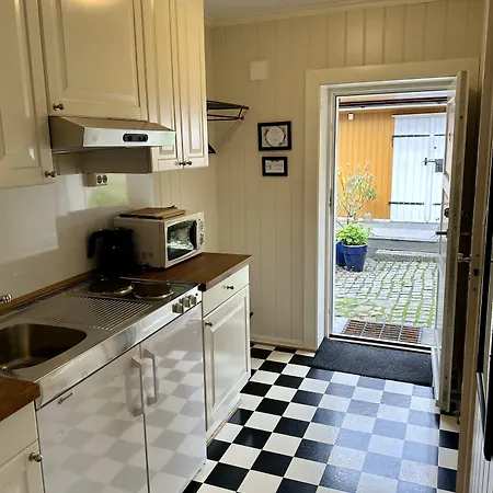 Tollgaarden Gjestegaard Bed and breakfast 3*