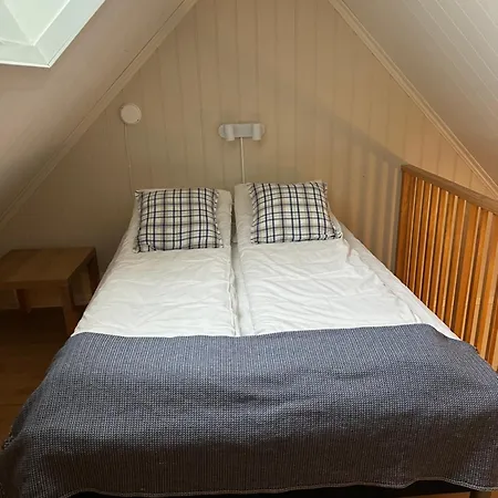 Tollgaarden Gjestegaard 住宿加早餐酒店 3*