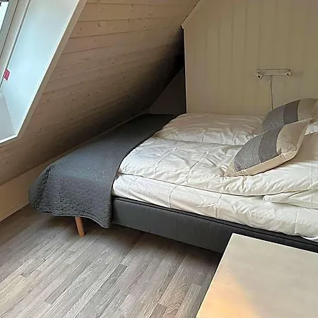 Tollgaarden Gjestegaard 3* لارفيك