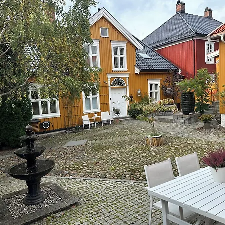 Tollgaarden Gjestegaard 3*