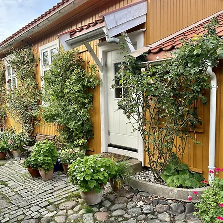 Tollgaarden Gjestegaard 3*