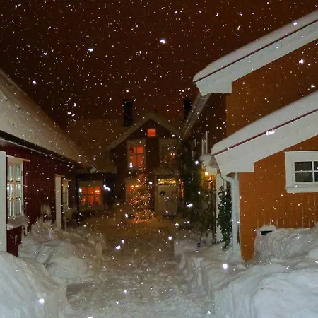 住宿加早餐酒店 Tollgaarden Gjestegaard 拉尔维克