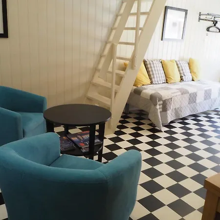 Tollgaarden Gjestegaard 3* 拉尔维克