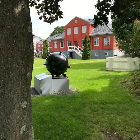 Bed & Breakfast Tollgaarden Gjestegaard