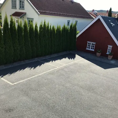 Bed & Breakfast Tollgaarden Gjestegaard