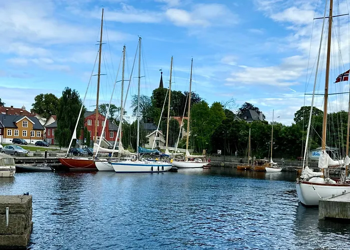 Tollgaarden Gjestegaard 3* Larvik