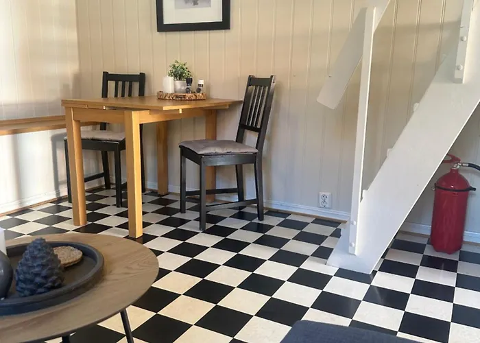 Tollgaarden Gjestegaard Bed & Breakfast Larvik