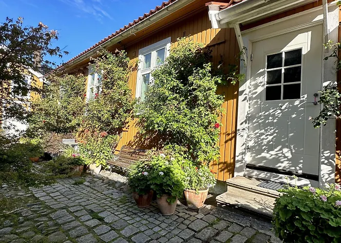 Bed & Breakfast Tollgaarden Gjestegaard Larvik
