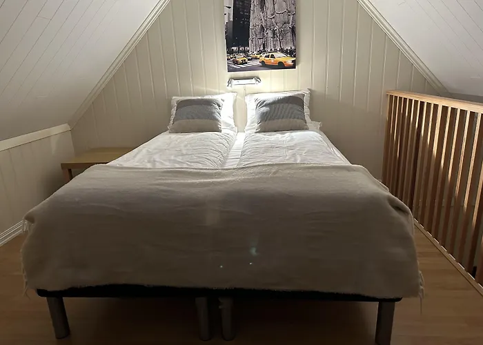 Tollgaarden Gjestegaard Bed & Breakfast Larvik