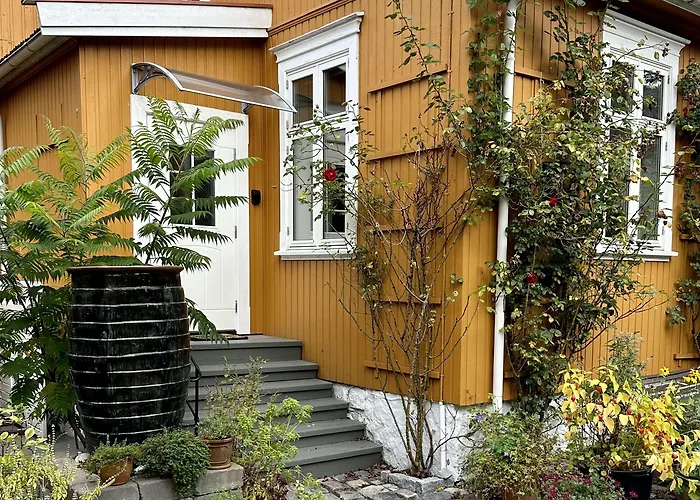 Tollgaarden Gjestegaard Bed & Breakfast 3*