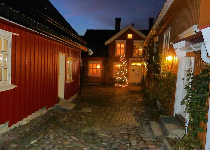 Tollgaarden Gjestegaard Bed & Breakfast 3*