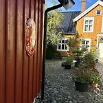 Tollgaarden Gjestegaard 3* Larvik