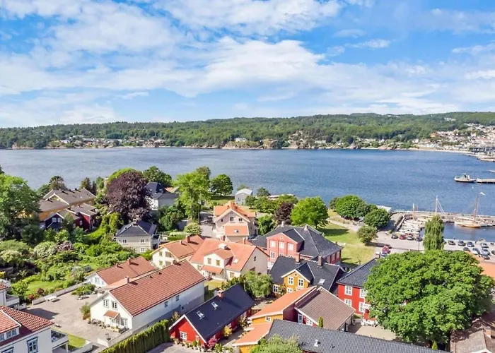 Tollgaarden Gjestegaard Bed & Breakfast Larvik