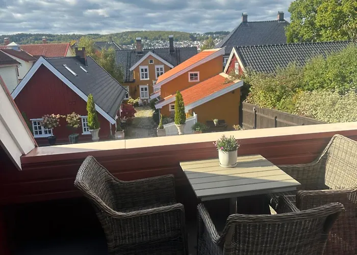 Tollgaarden Gjestegaard Bed & Breakfast Larvik